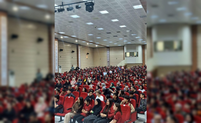 Erzincan’da "LGS moral ve motivasyon semineri" verildi