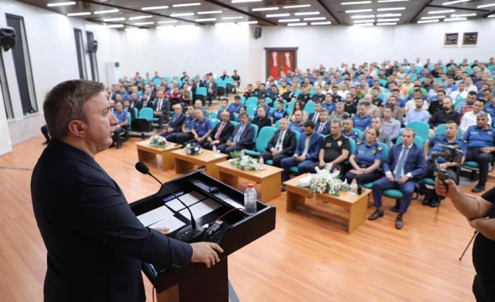 Erzincan’da başarılı personellere ödülleri verildi