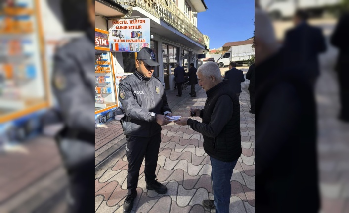 İlçe sakinleri çeşitli konularda bilgilendiriliyor