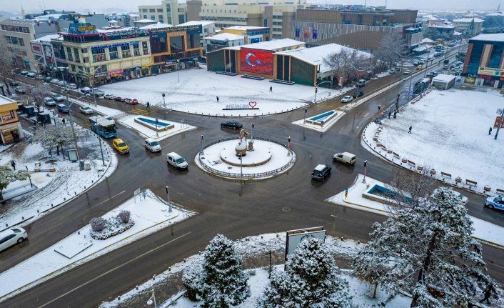 Beyaz Erzincan'a Yakıştı