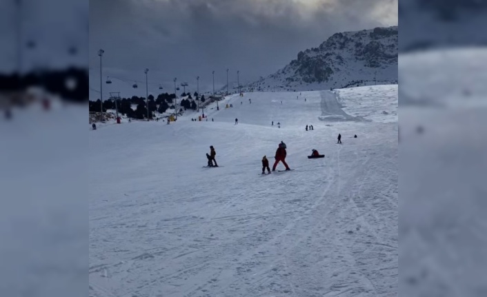 Ergan Dağı Kayak Merkezinde hafta sonu yoğunluğu