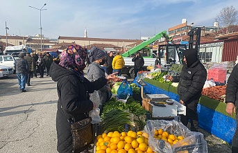 Pazarda yılbaşı bereketi