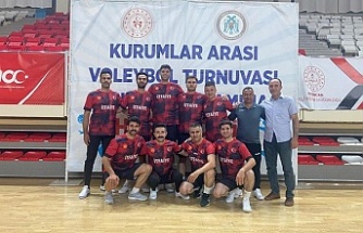 Erzincan Belediyesi İtfaiye Müdürlüğü voleybol takımı bir üst tura yükseldi
